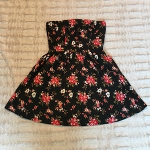 Forever 21 Black Floral Strapless Dress